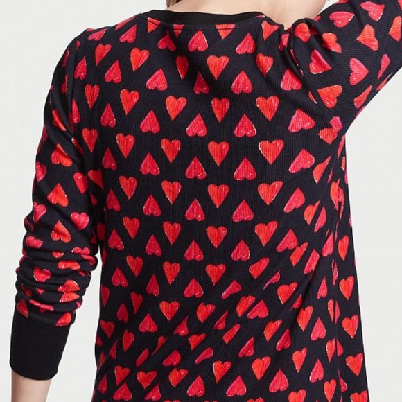 Hearts ❤️ VS XL Thermal Sleepshirt Black Heart Perfect for Valentine’s Day NWT - Picture 10 of 15
